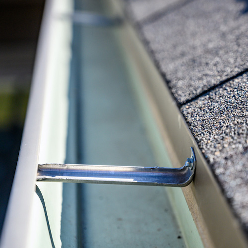top-notch gutter cleaning services